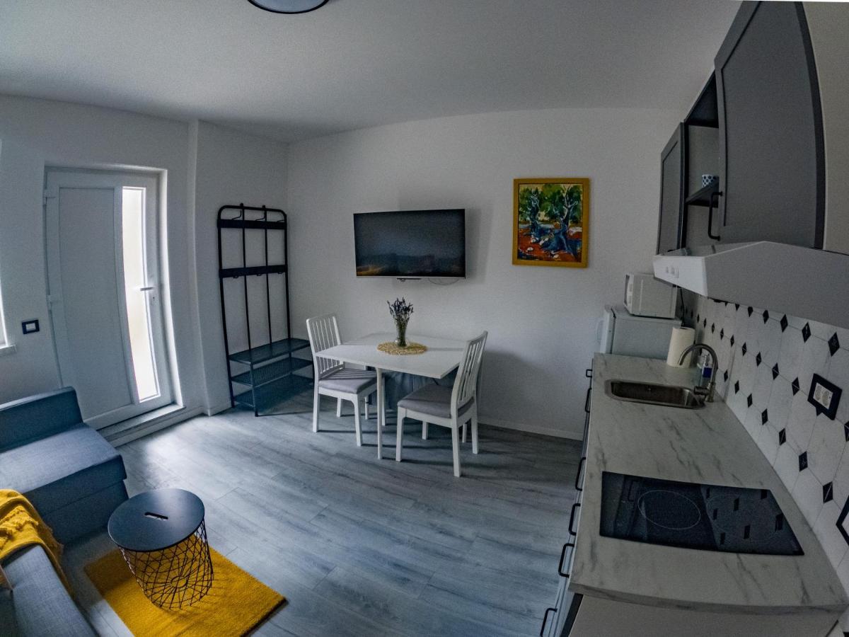 Deluxe Apartment And Studio "Nona Fa" Риека Экстерьер фото