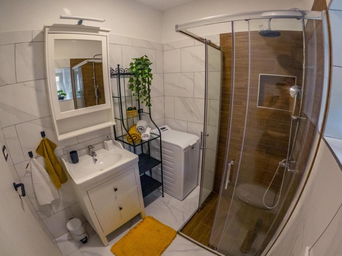 Deluxe Apartment And Studio "Nona Fa" Риека Экстерьер фото